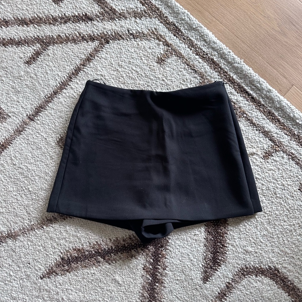 Zara Mini Skort